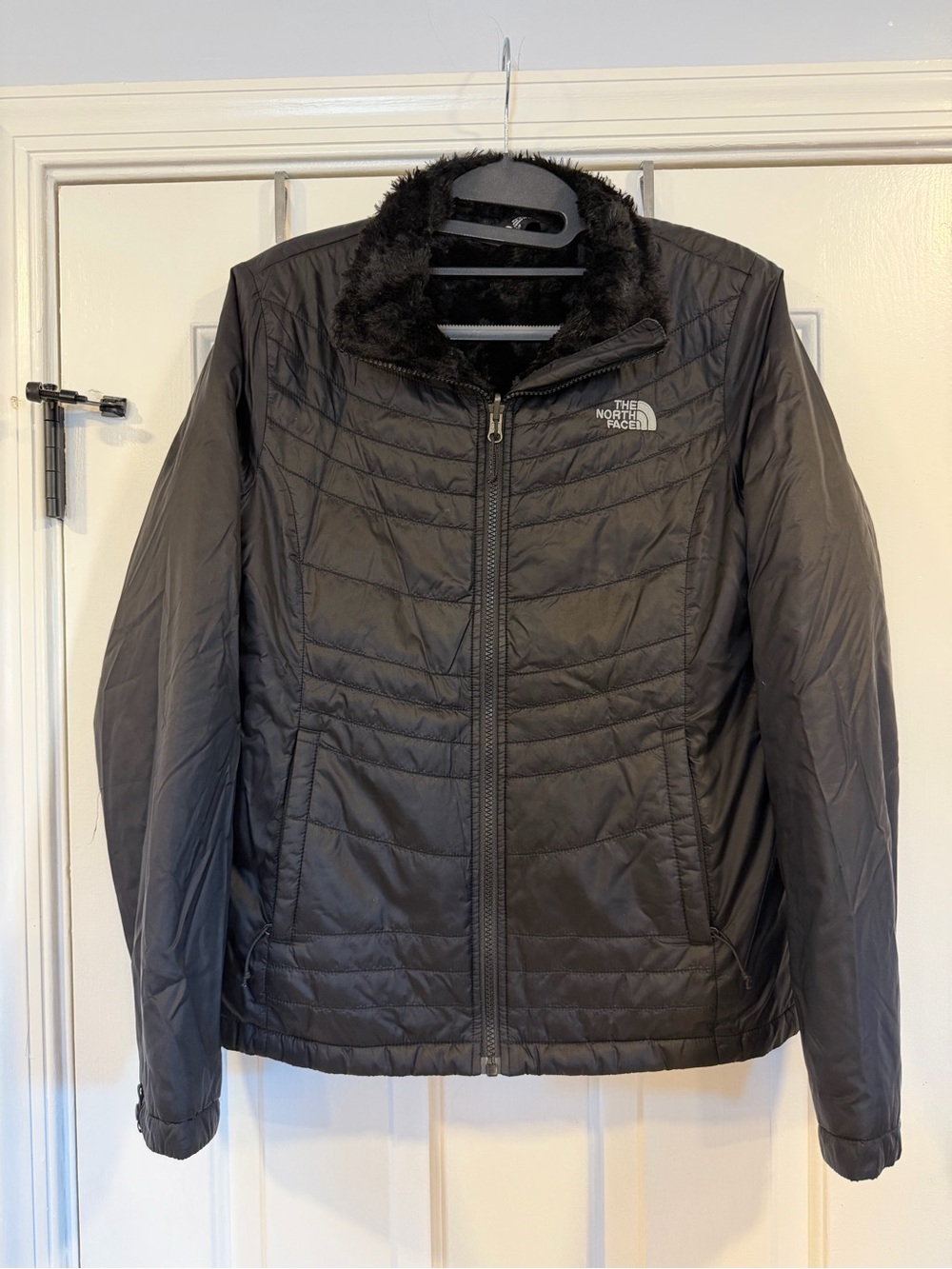 The North Face Women’s Black Quilted Puffer Jacket with Faux Fur Collar